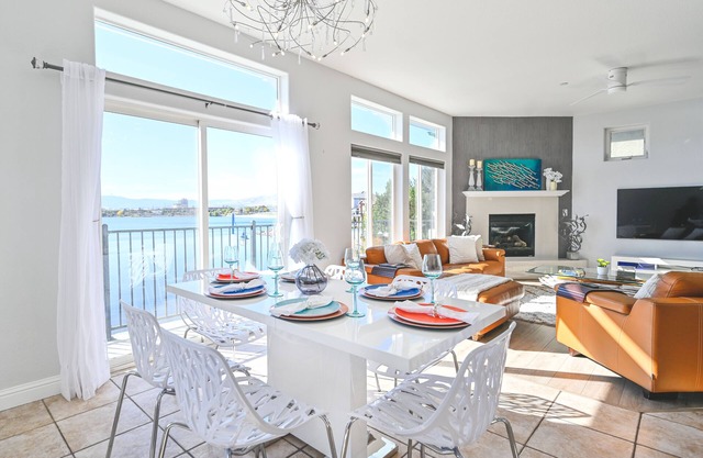 Picturesque Waterfront Modern Lake House