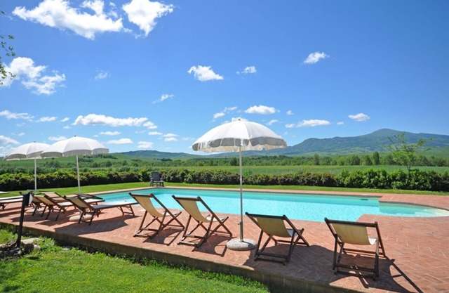 Pienza A - Apartment with pool