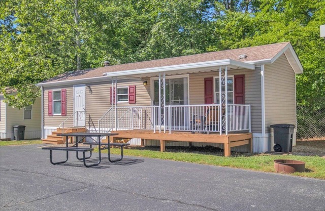 Pigeon Forge's 2BR Cottage