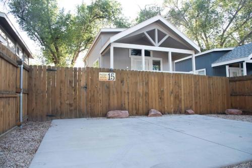 Pine Tree Arch Cabin #15