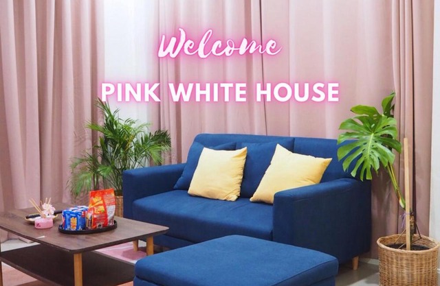 Pink White House/บ้านเดี่ยว