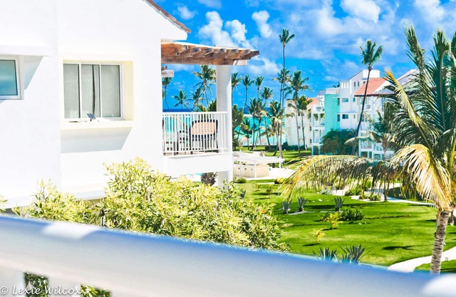 Playa Turquesa 1 BDR Penthouse + Loft-Ocean View - Sleeps 4 Direct Beach Access
