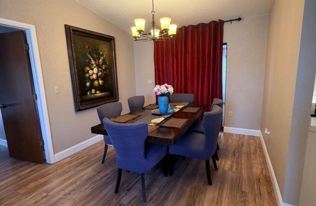 Pleasant 2-bedroom house with AC in North Port