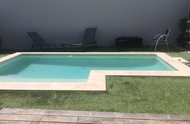 Pleasant modern house t4 airco pool jacuzzi parking