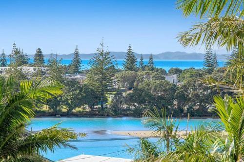 Pohutukawa Estuary Views