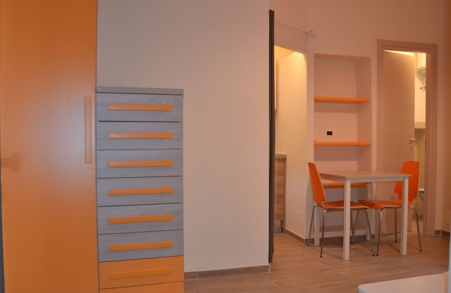 Pomegranate | Short-term rental apartment for temporary use