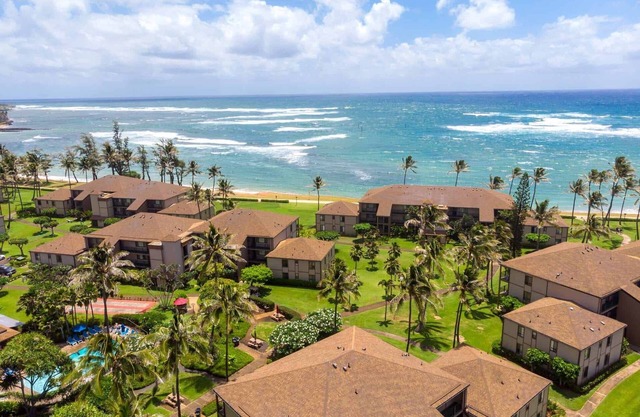 Pono Kai Resort- One Bedroom Steps Away From the Beach!