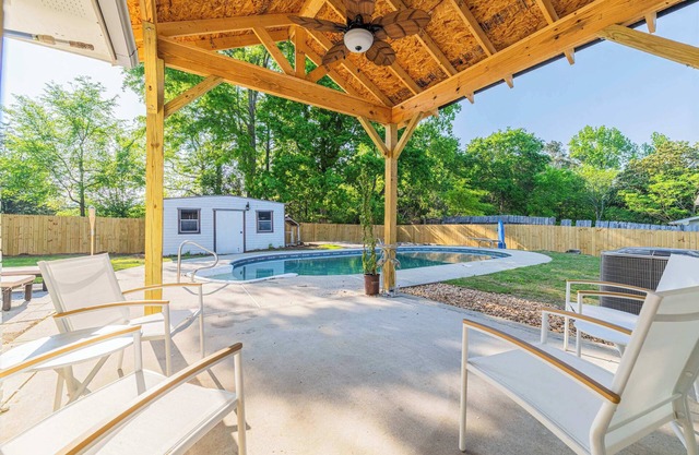 Pool 3BR Pool Table Grill Games 15min to Ft Moore