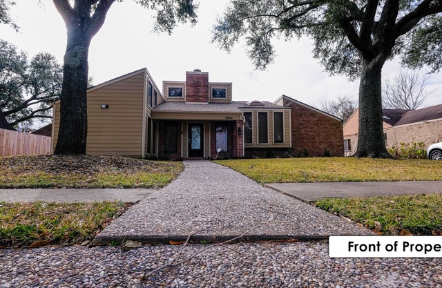Pool house - 25 mins from downtown