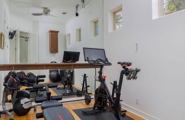 Pool, King Beds, Gym | The Victoria - Portoro