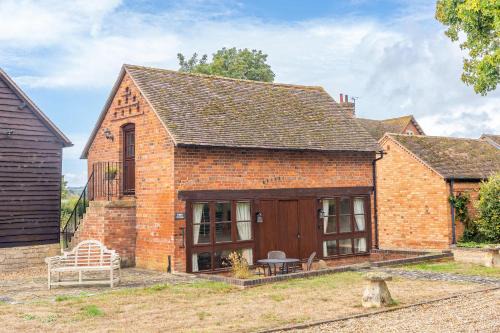 Poplar Cottage - Historic Barn in Dumbleton