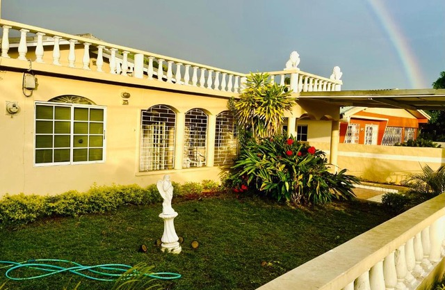 Portmore Havens Entire Guest House 1 bedroom