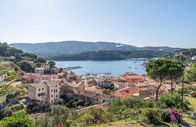 Porto 3 studio apartment near the center of Porto Azzurro with swimming pool