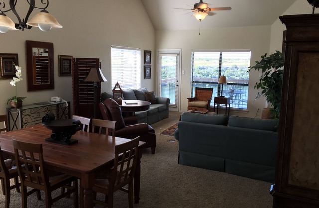 Possum Kingdom Lake, Grayford TX - The Cliffs Resort Condominiums