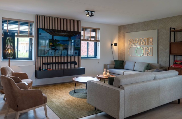 Premium Game 8p - Four Bedroom Villa, Sleeps 8
