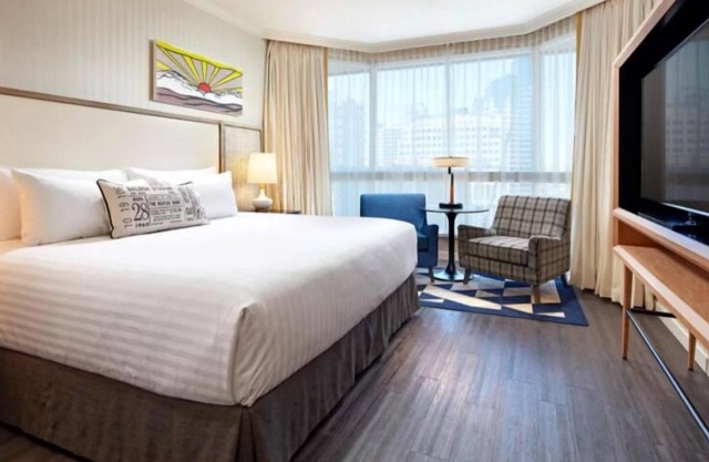 Premium King-Bed Suite in Central San Diego