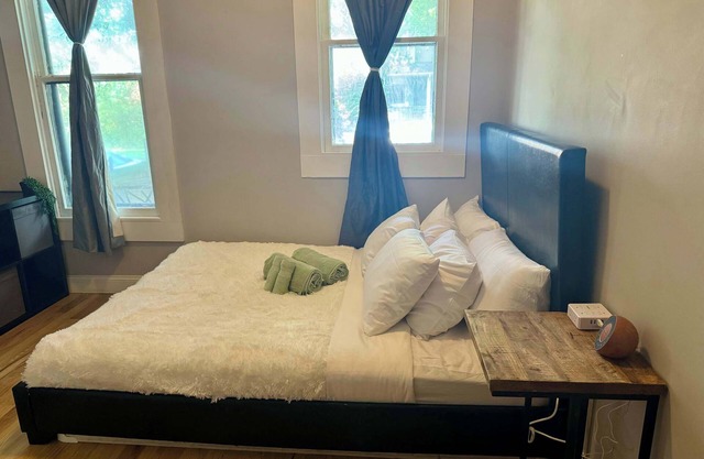 Prime Location - Free Parking - Short North