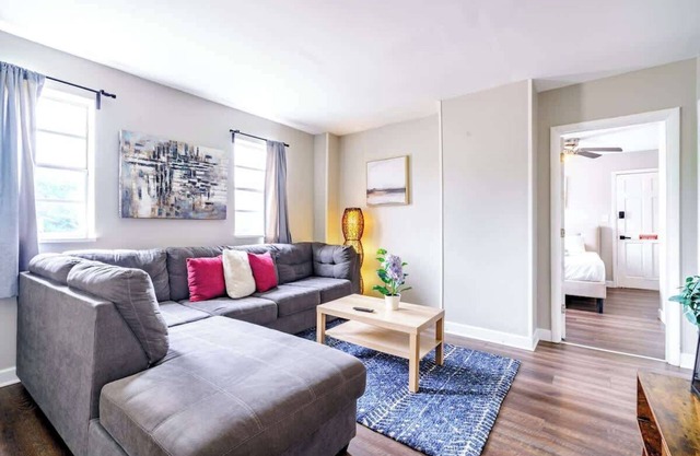 PRIME Location - Parking Free - Over 4,500 Reviews