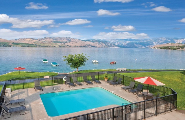 Pristine beauty and a multiplicity of outdoor activities!