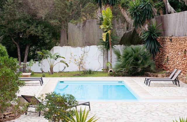 Private Villa with Sea View and Pool – Peaceful, Stylish, Ideally Located