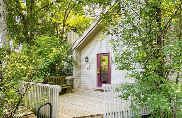 Private 3BR/2BA near golf, historic Galena, lake, owner's club, hiking, skiing