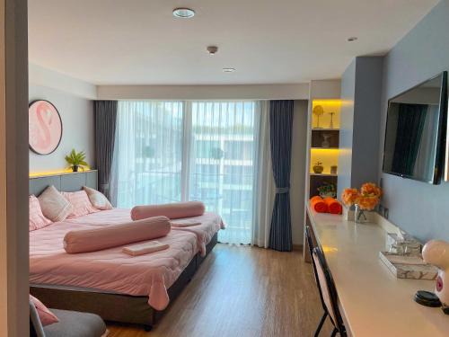 Private apartments near Kata beach