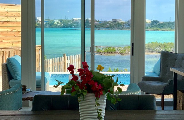 ⭐️Private Beachfront Villa with Pool and Kayaks ⭐️ Sapodilla Bay⭐️Chalk Sound