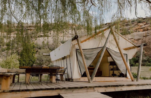 Private Canyon Glamp - 2 Lux Tents + Views + Bath