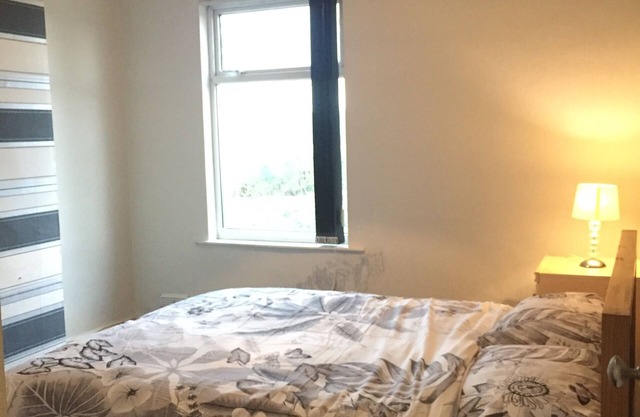 Private double rooms in Town House near City centre, Coventry-with Parking/WiFi