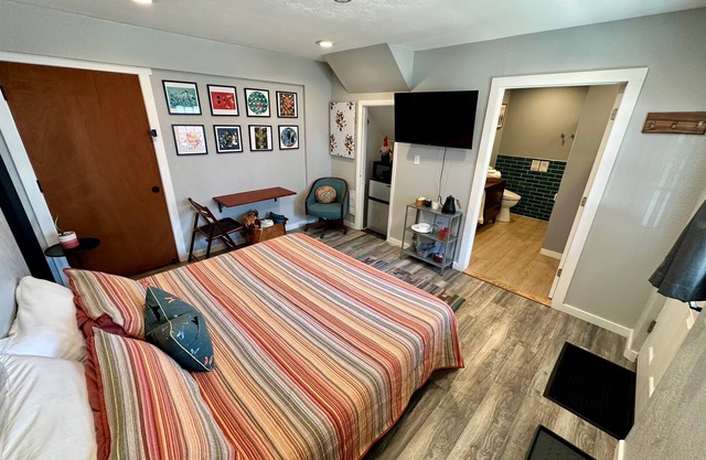 Private Entry Modern Luxury Junior Guest Suite