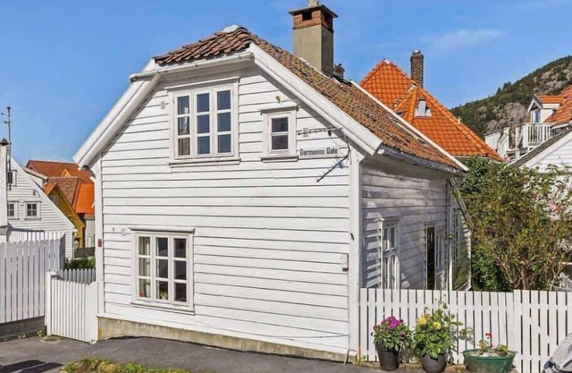 Private garden | Fairytale Bergen house | Seaside