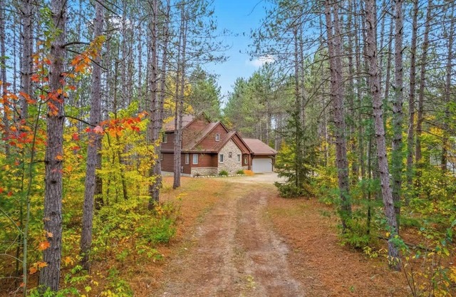 Private Haven, 3B/2 Full Bath, Great Location, Dogs Welcome!