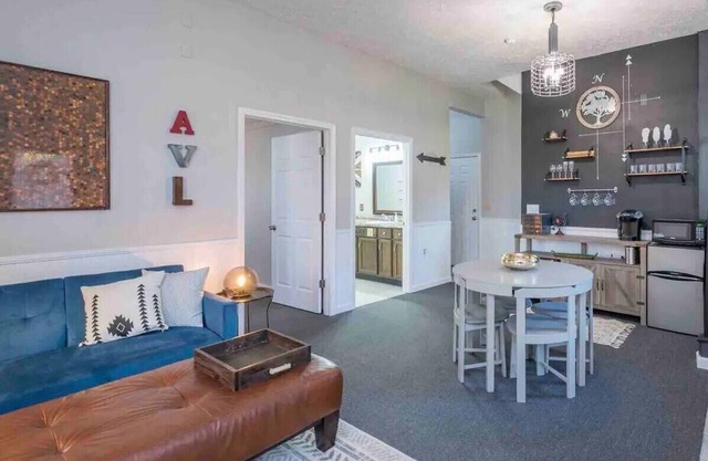 Private Hillside Hideaway Between AVL & Waynesville