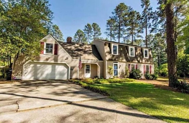 Private Home! Amazing Pool! Near Downtown Southern Pines