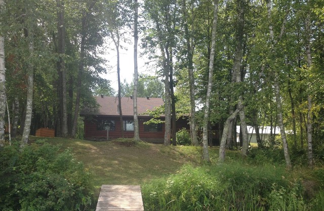 Private, Lake-front Cabin, Remodelded in 2015!