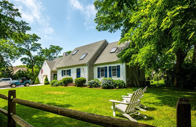 Private Location - Heated Salt Water Pool - Walk to Campground Beach