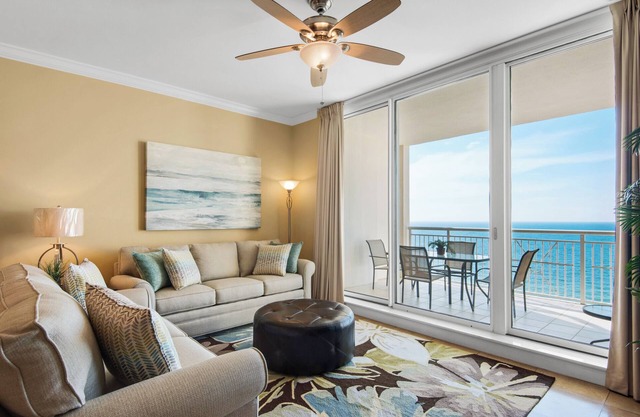 PRIVATE OCEAN FRONT LUXURY, INDIGO E, #1 VRBO RATED", 178 -5 STARS, 2 BALCONIES
