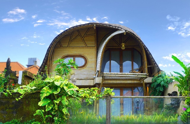 Private Pool Bamboo Villa 3BR overlooking the rice fields
