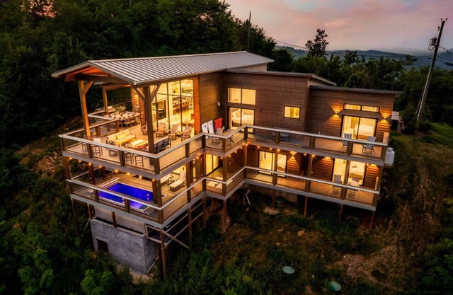Private Pool, Hot Tub, VIEWS, Game Room, Theater, Luxury - Jackpot