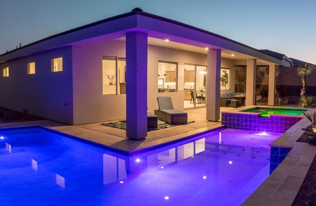 Private Pool, Putting Green, Game Room & Grill – Your Perfect Getaway!
