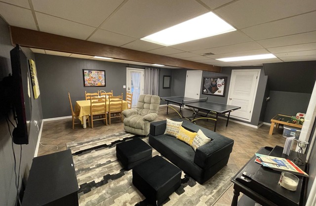 Private retreat minutes from all Waco has to offer