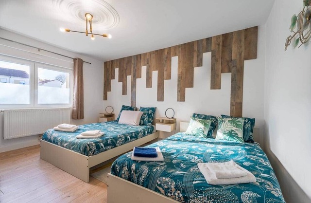 Private room 18m² - 2 beds - WIFI - Appart' 120m