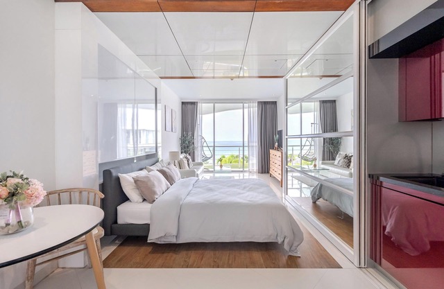 Private Sunset Beach -Ocean View 2 Bedroom