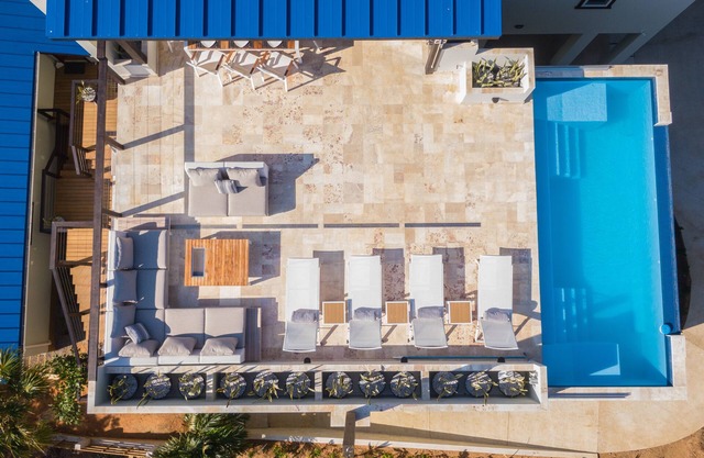 Private Villas with Amazing Views - Private Pools, 6 King Bedrooms @ Villa Topaz