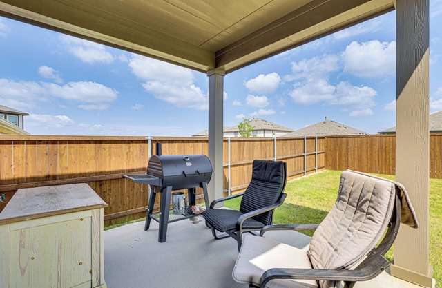 Private Yard & Pool Access: Home in Krugerville