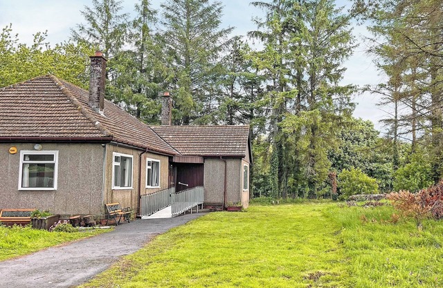Providing the perfect mix of countryside tranquillity and coastal adventure.