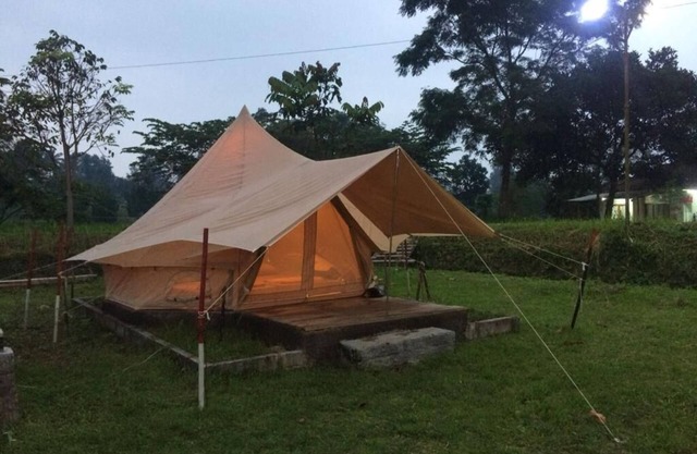 Puncak Camp Hills