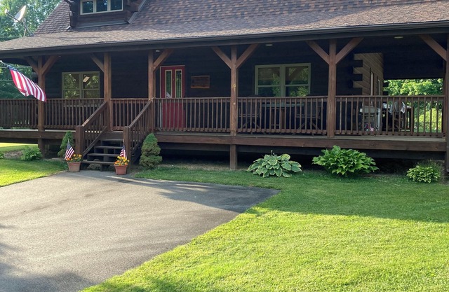 Pymatuning Lake Log Home