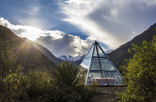 Pyramid under the stars + barbecue + breakfast