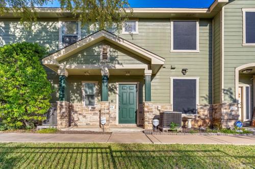 Quaint 2BD2B Condo* Fully Furnished*Amazing Patio*
